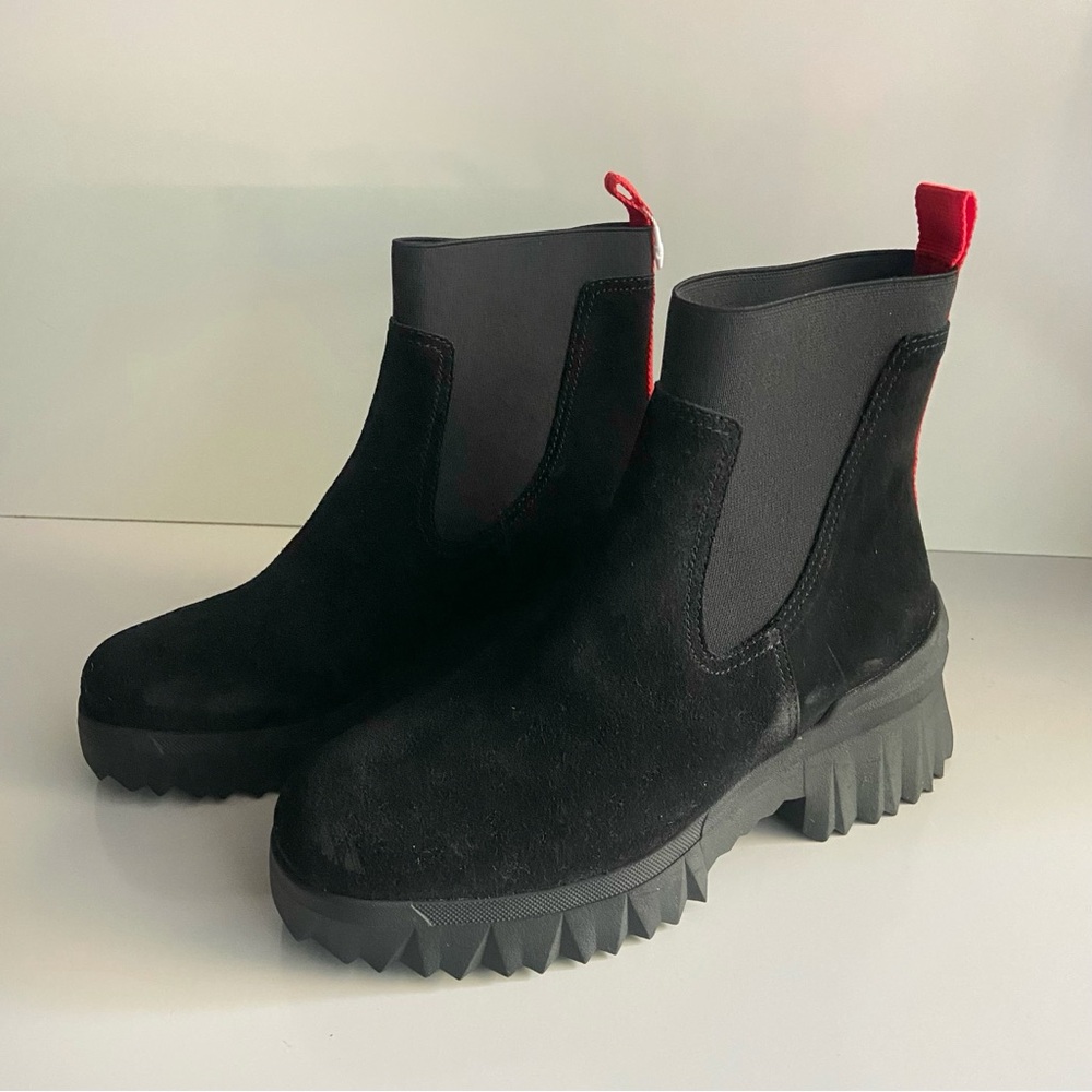 New Nurture Denali Water Resistant Suede Boot Size 7.5